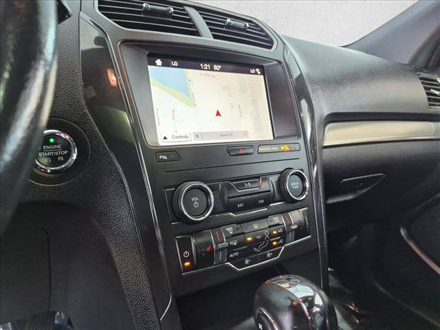 Used 2019 Ford Explorer XLT w/ Equipment Group 202A AWD/4WD image 15