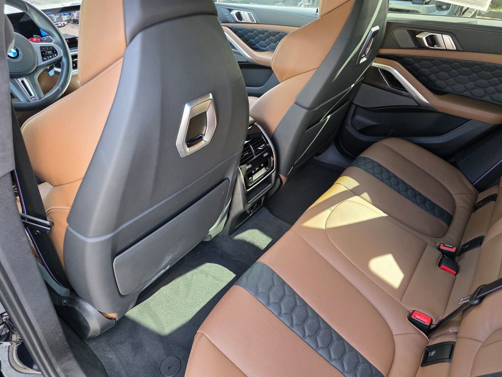 Used 2024 BMW X6 M Competition image 15