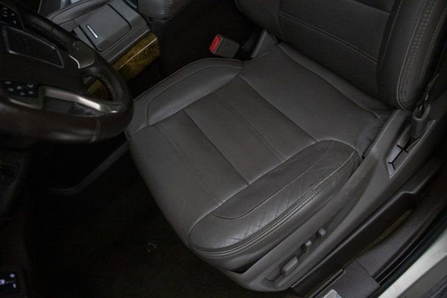 Used 2016 GMC Yukon Denali w/ Open Road Package image 29