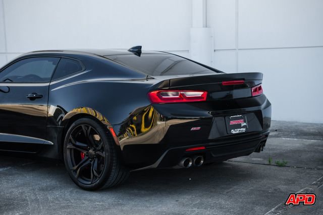 Used 2018 Chevrolet Camaro SS image 40