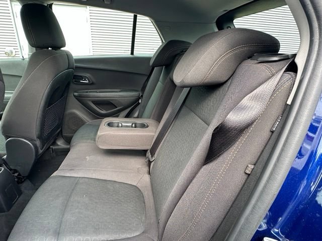 Used 2017 Chevrolet Trax LS AWD/4WD image 27