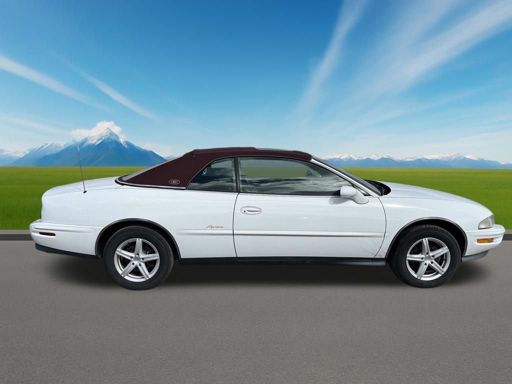 Used 1995 Buick Riviera Supercharged Coupe FWD image 4