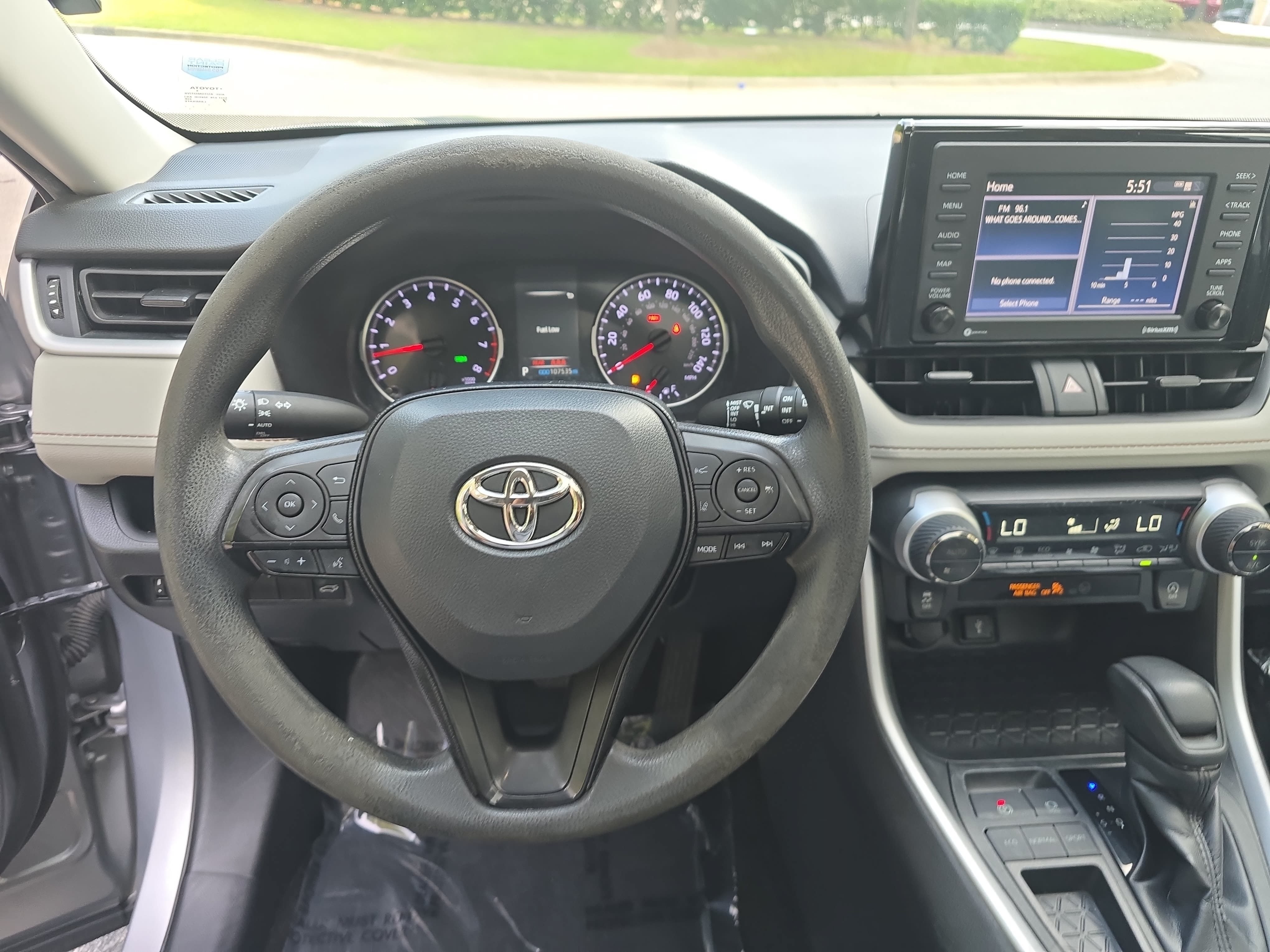 Used 2022 Toyota RAV4 XLE w/ Convenience Package FWD image 15