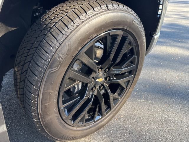 Used 2025 Chevrolet Silverado 1500 High Country image 33