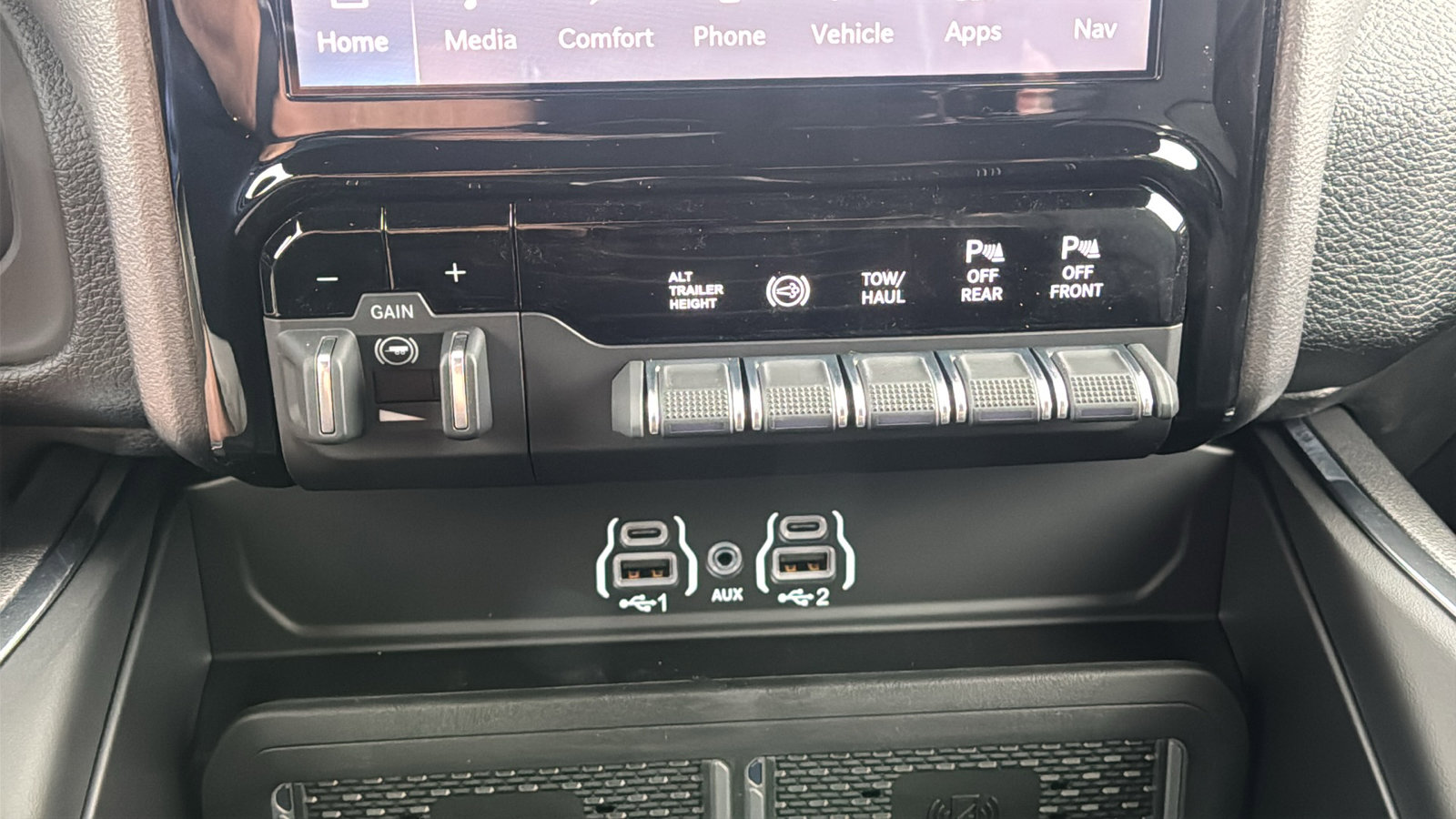 New 2026 RAM 2500 Laramie w/ Night Edition image 30