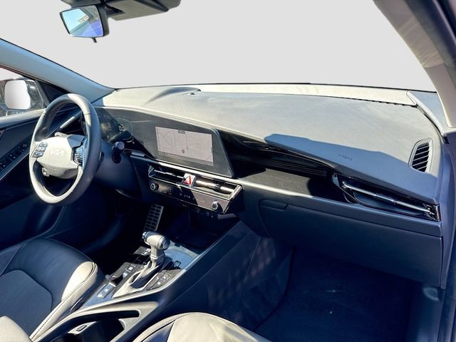 Used 2023 Kia Niro EX Touring image 34