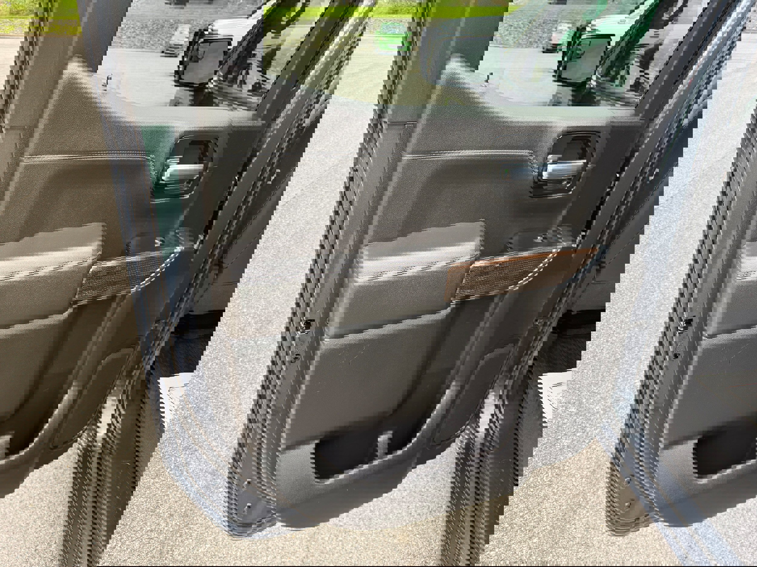 Used 2022 Chevrolet Silverado 1500 RST w/ Convenience Package II image 16