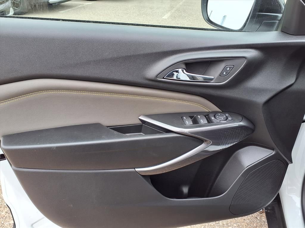 New 2026 Chevrolet Trax ACTIV w/ Driver Confidence Package image 12