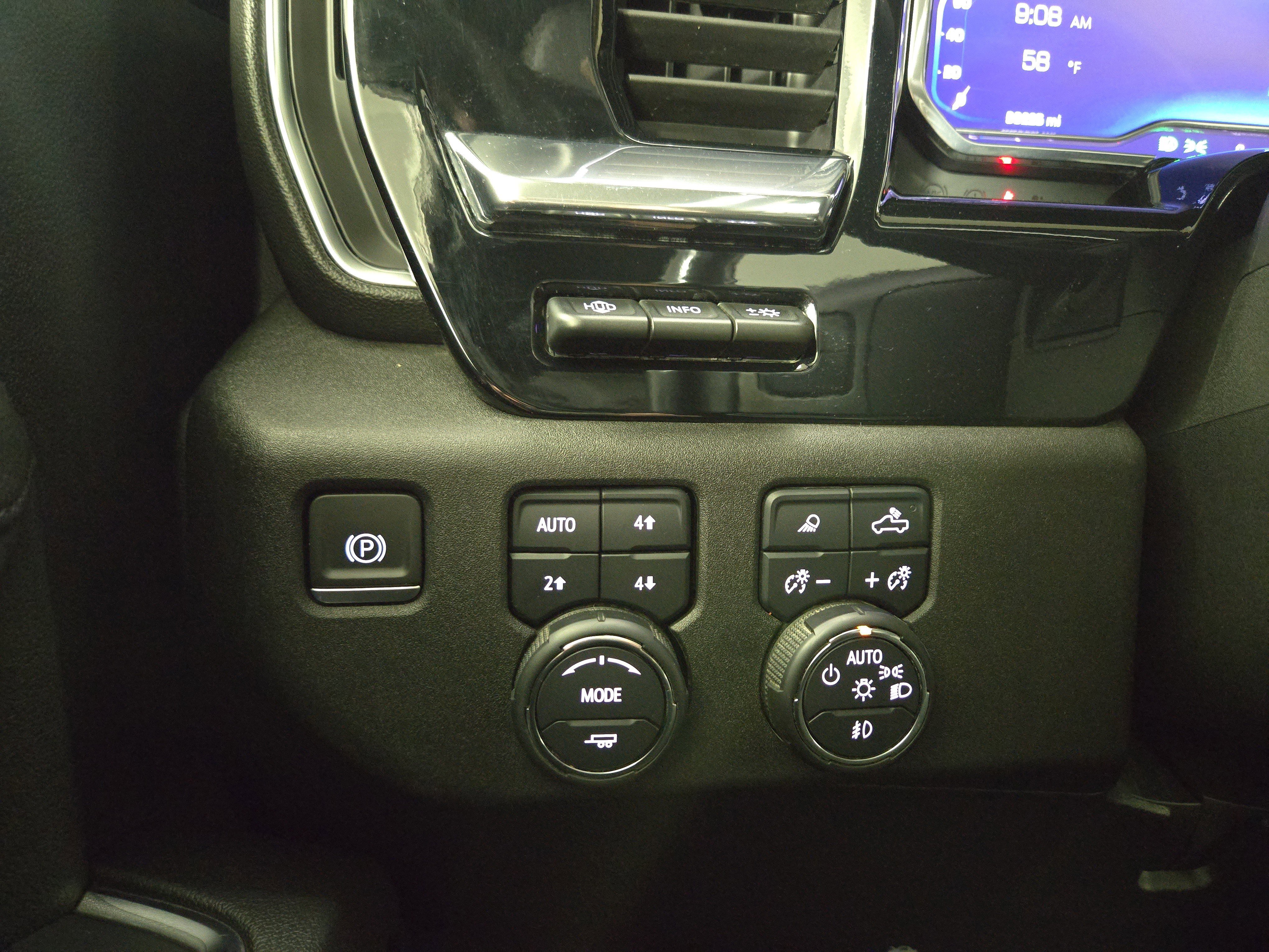 Certified 2024 Chevrolet Silverado 3500 High Country w/ High Country Premium Package image 31