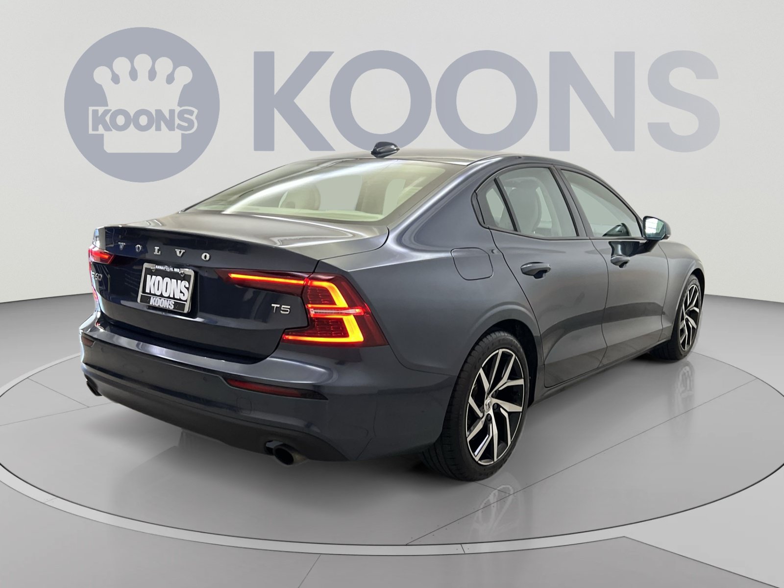 Used 2020 Volvo S60 T5 Momentum FWD image 8