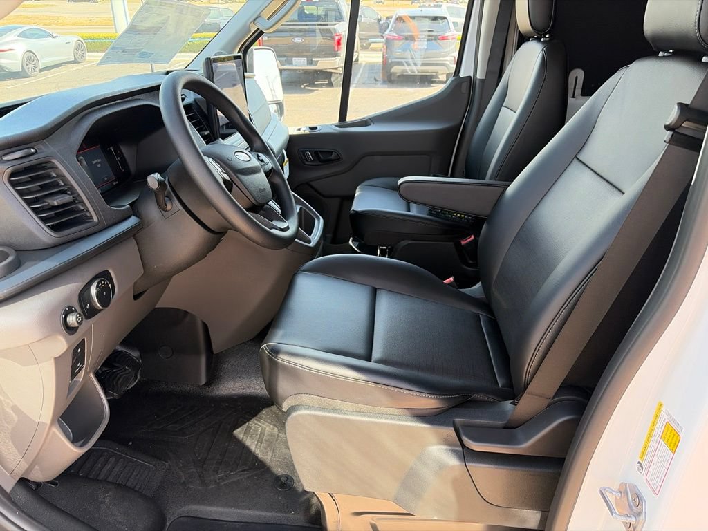 New 2026 Ford Transit 250 148 Medium Roof w/ Load Area Protection Package RWD image 11