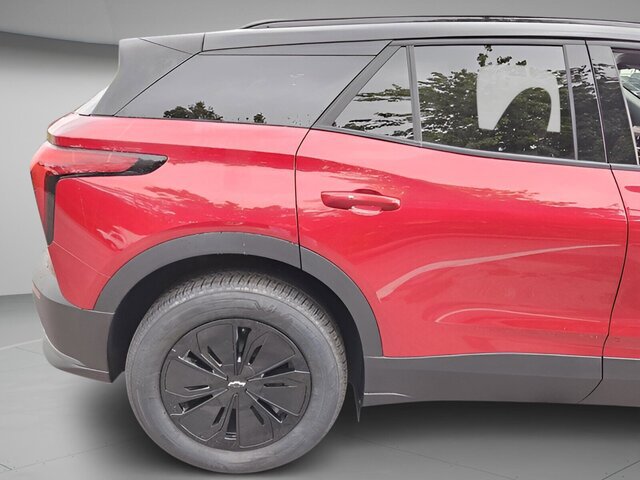 New 2025 Chevrolet Blazer EV LT w/ Midnight/Sport Edition AWD/4WD image 24