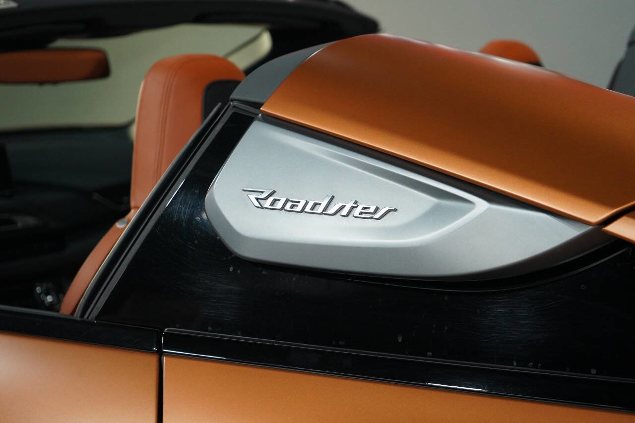 Used 2019 BMW i8 Roadster image 39