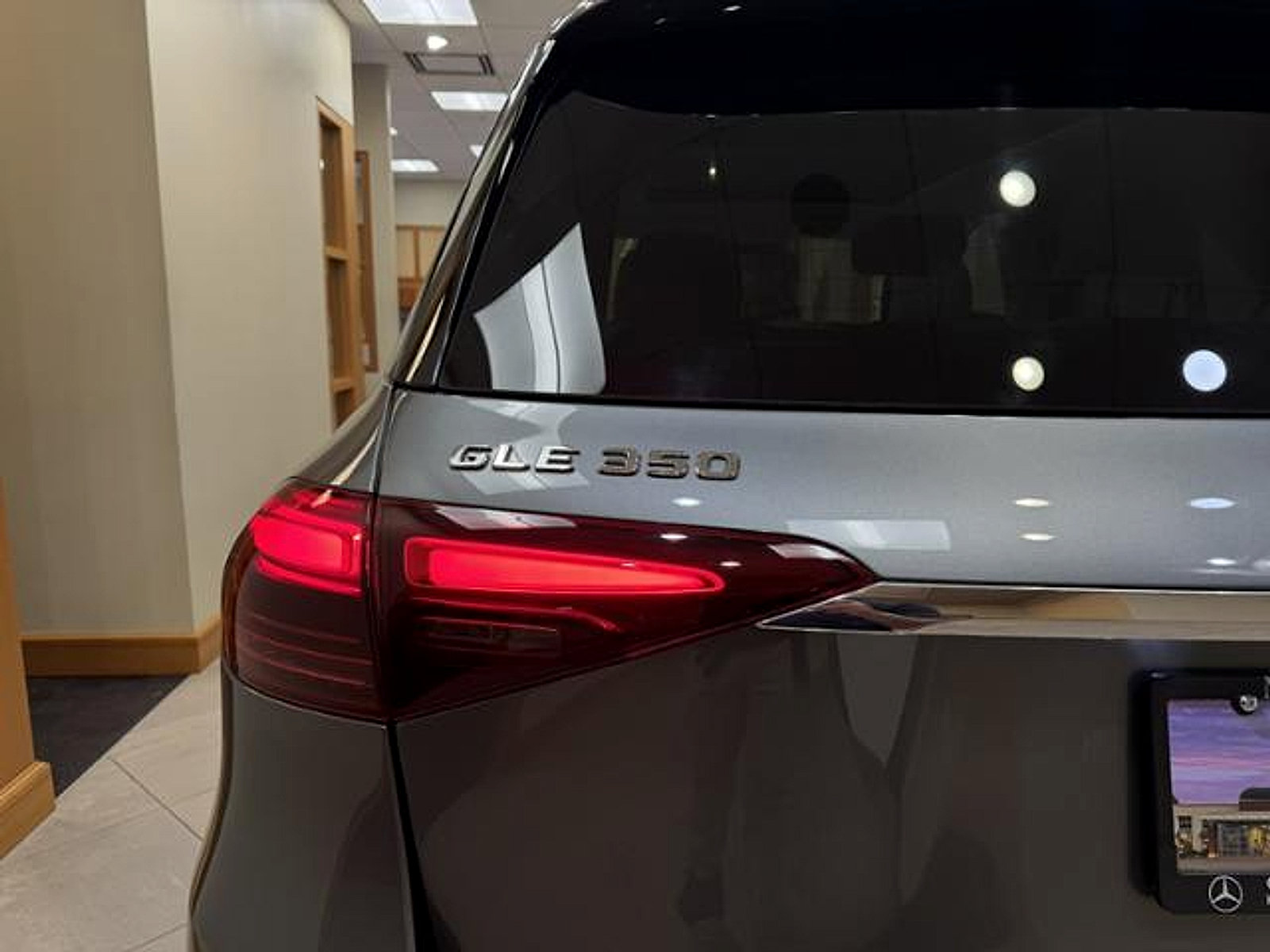 Certified 2025 Mercedes-Benz GLE 350 4MATIC image 7
