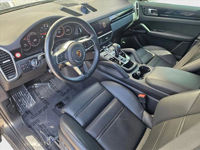 Used 2022 Porsche Cayenne image 9
