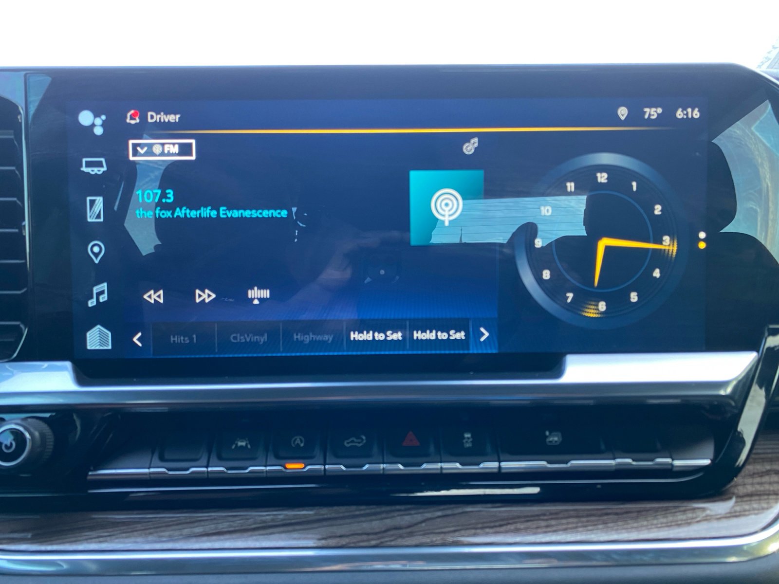 Used 2023 Chevrolet Silverado 1500 LT image 16