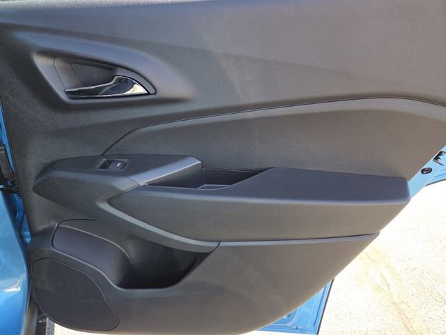 New 2026 Chevrolet Trax LT w/ Driver Confidence Package FWD image 25