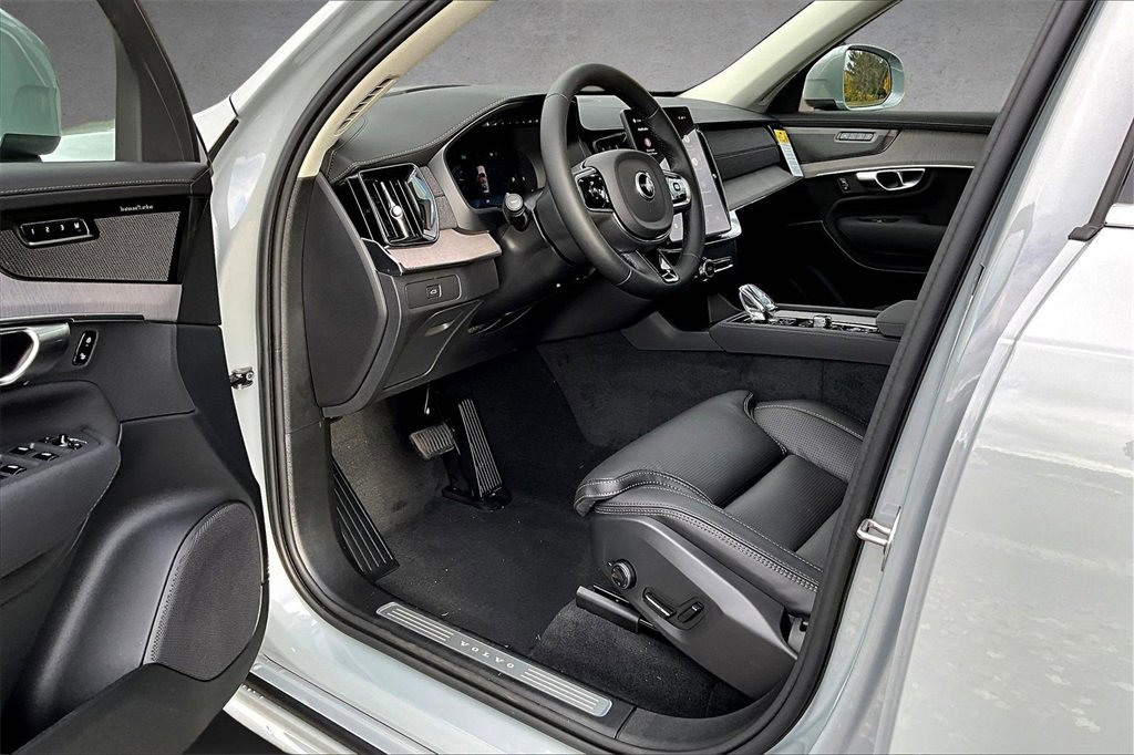 New 2026 Volvo XC90 B6 Ultra image 7