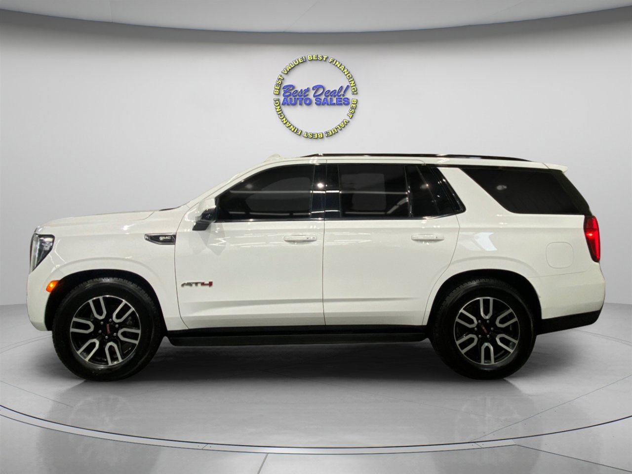 Used 2021 GMC Yukon AT4 w/ AT4 Premium Plus Package image 2