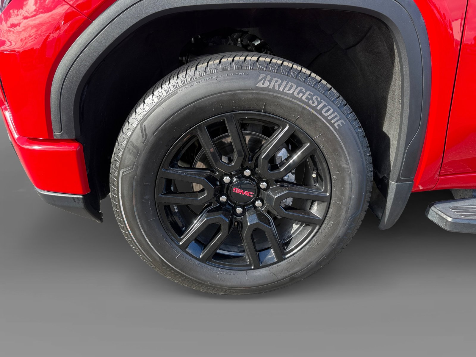 Used 2022 GMC Sierra 1500 Elevation w/ LPO, Elevation Black Package image 9