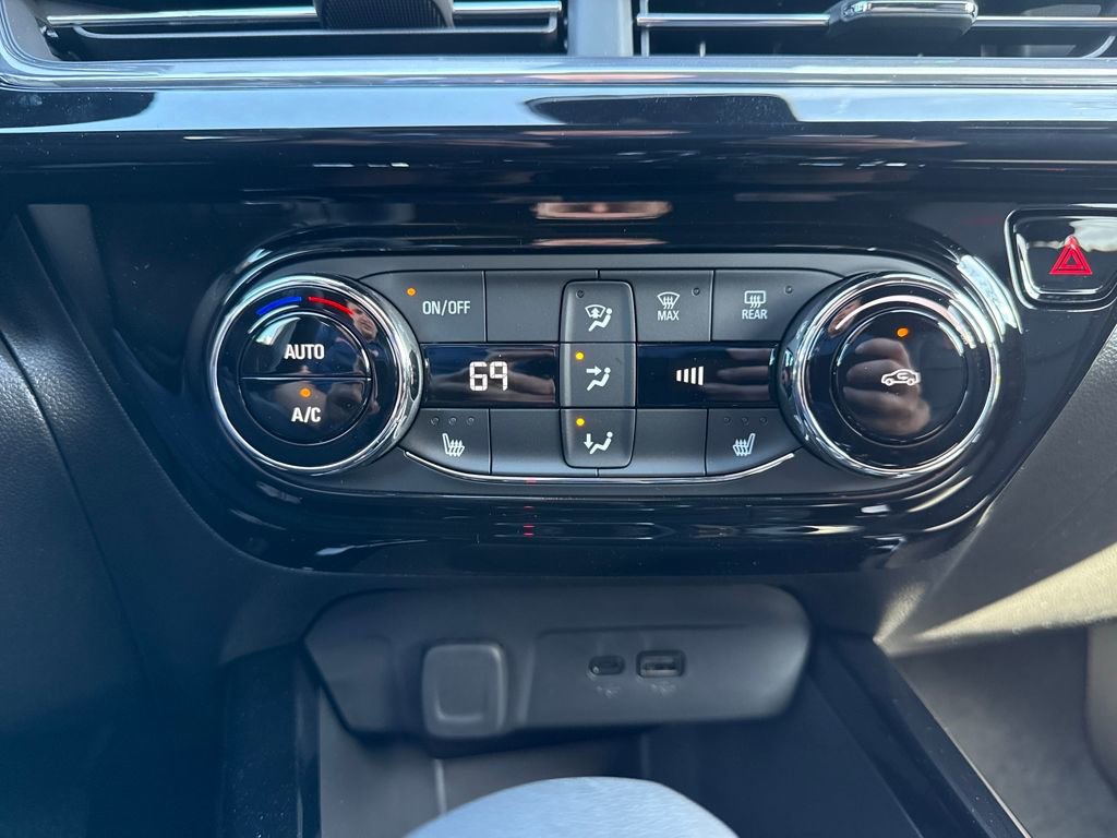 New 2025 Chevrolet Trax RS w/ Driver Confidence Package image 17