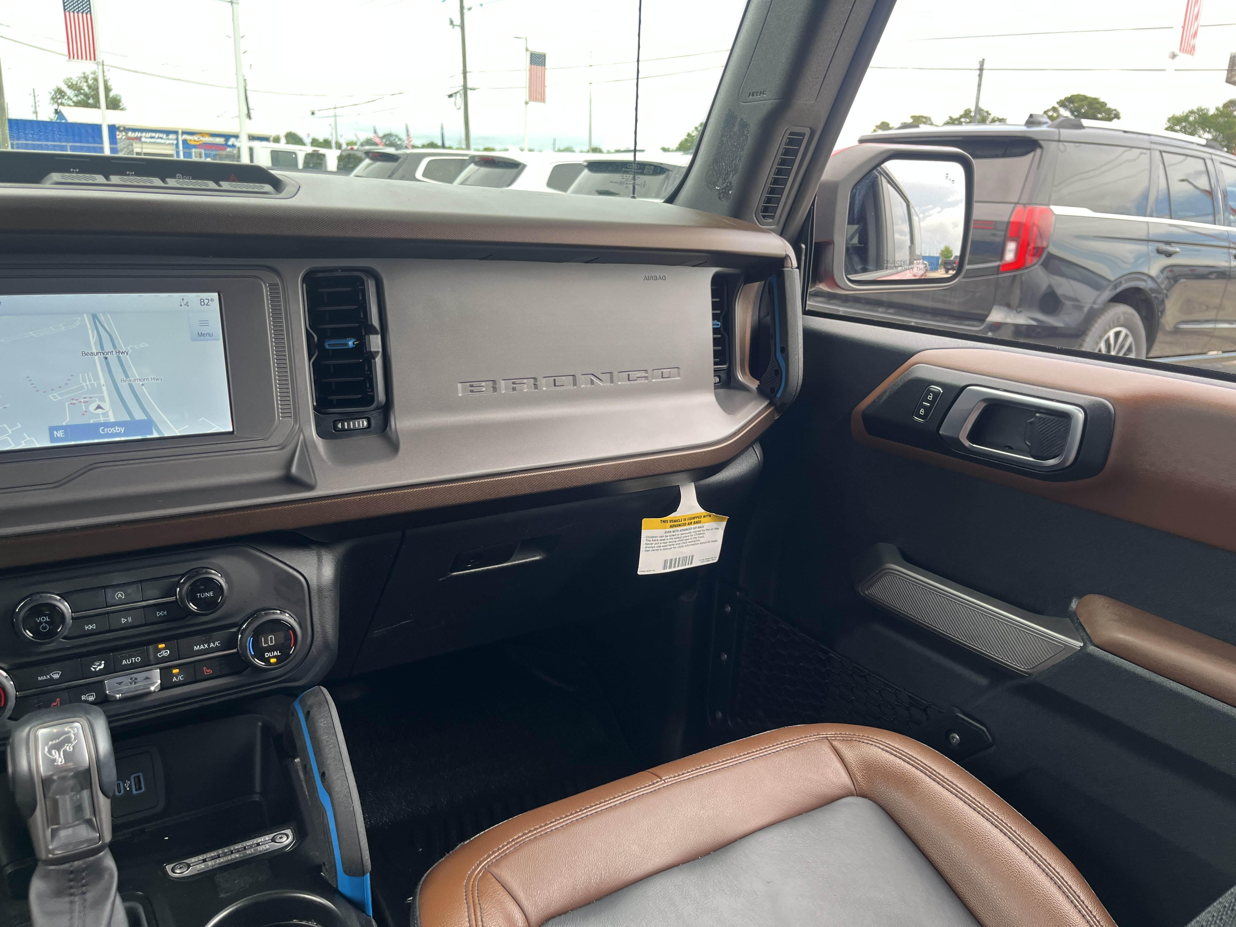 Used 2023 Ford Bronco Outer Banks AWD/4WD image 30