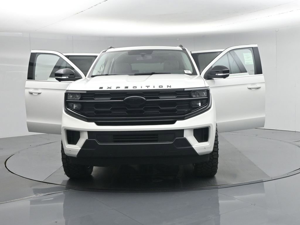 New 2026 Ford Expedition Active image 19
