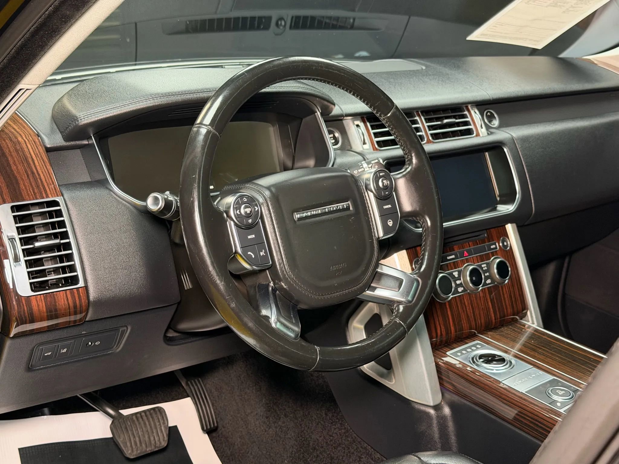 Used 2017 Land Rover Range Rover Sport Utility 4D image 53