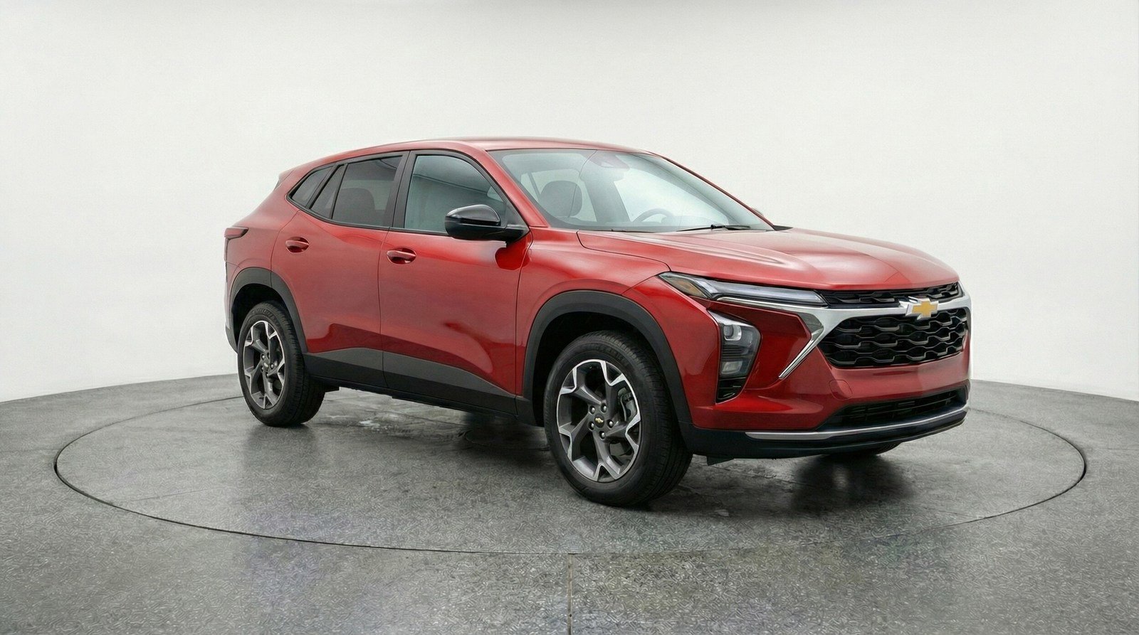 Used 2025 Chevrolet Trax LT FWD image 1