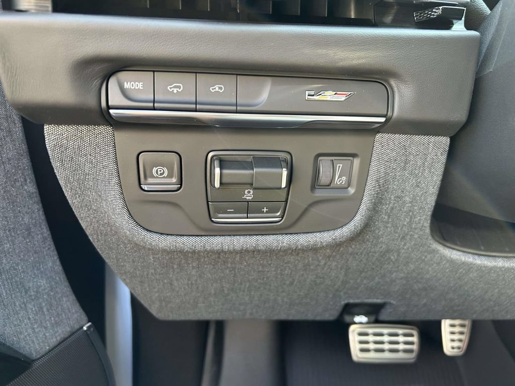 New 2026 Cadillac Escalade V AWD/4WD image 23