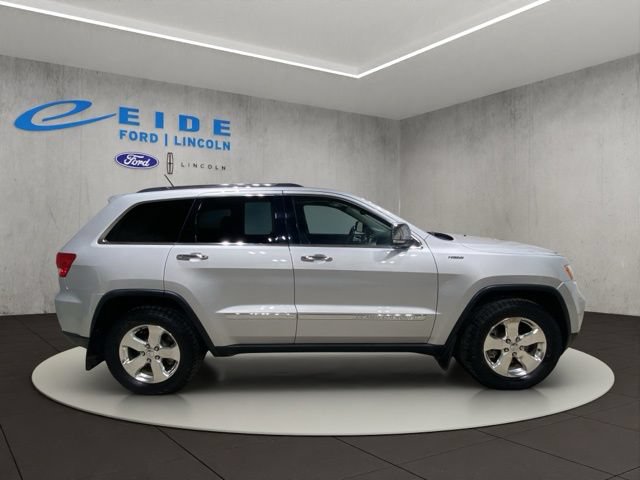 Used 2013 Jeep Grand Cherokee Limited w/ Trailer Tow Group IV AWD/4WD image 7
