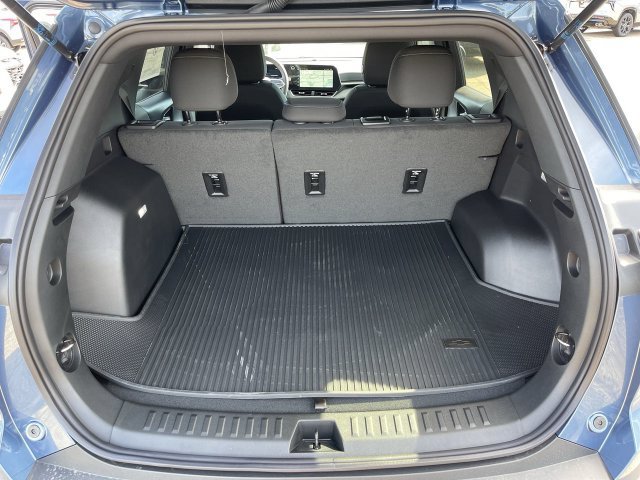 New 2027 Chevrolet Equinox LT w/ LPO, Floor Liner Package FWD image 23