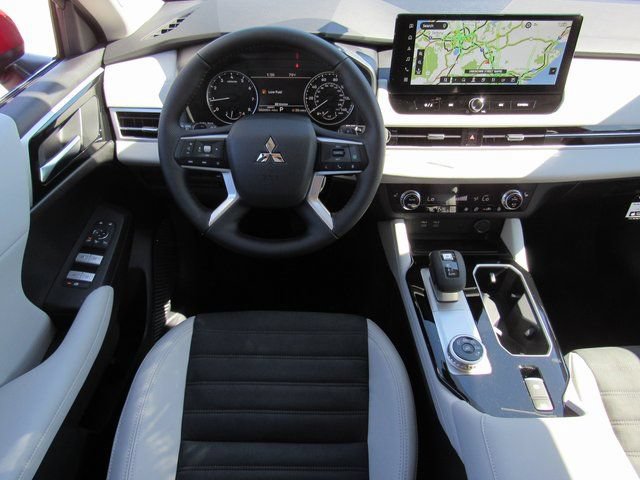 New 2026 Mitsubishi Outlander SE FWD image 10