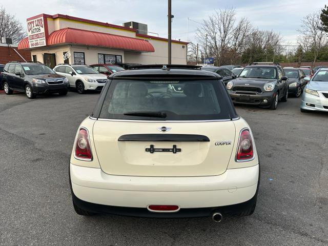 Used 2009 MINI Cooper Hardtop image 6