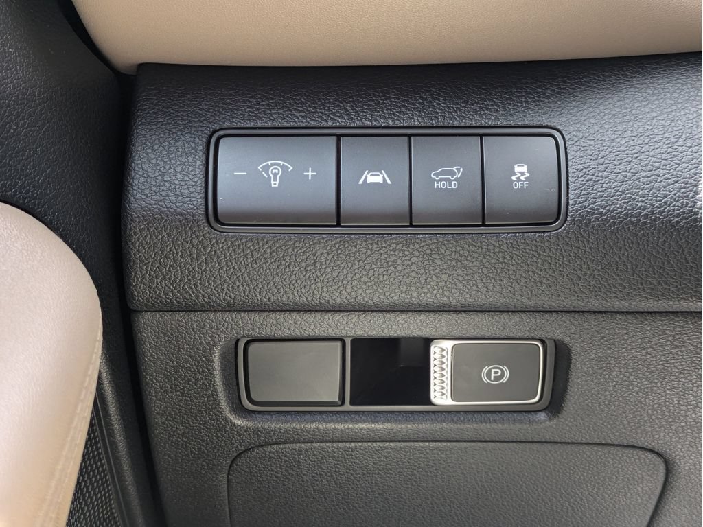 Used 2023 Hyundai Santa Fe SEL FWD image 23