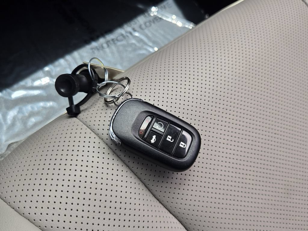 Certified 2023 Honda Accord Touring image 22