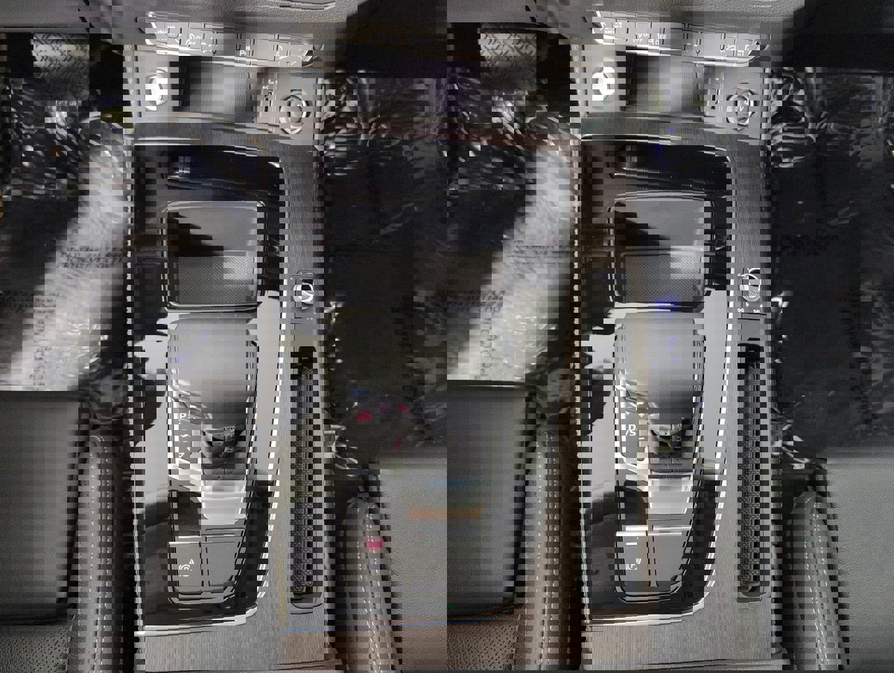 Certified 2025 Audi Q5 2.0T Premium Plus w/ Premium Plus Package image 17