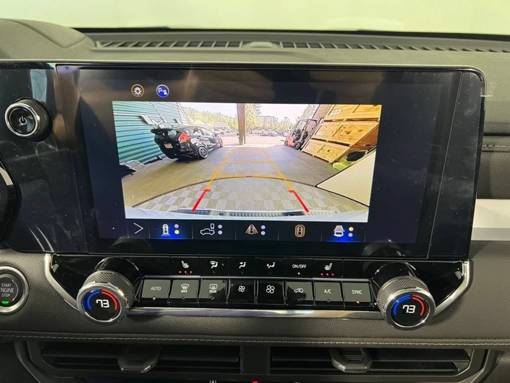 Used 2025 Chevrolet Colorado LT w/ LT Convenience Package AWD/4WD image 27