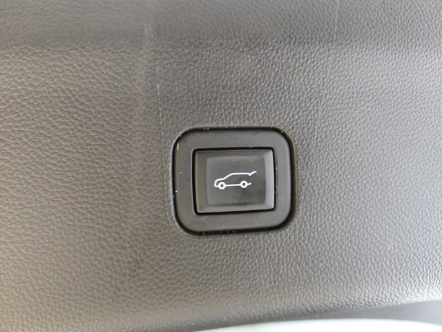 Certified 2023 Buick Enclave Avenir w/ Avenir Technology Package image 50