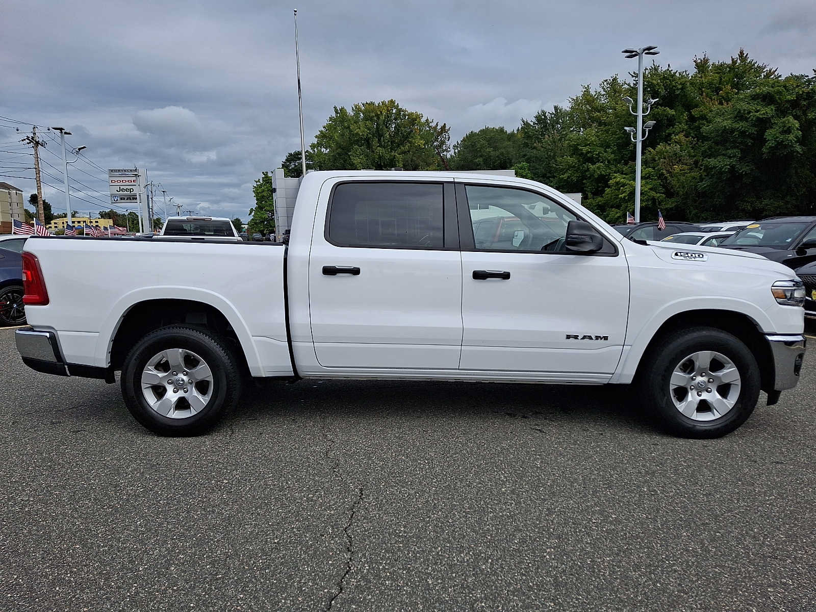 Used 2025 RAM 1500 Big Horn AWD/4WD image 7