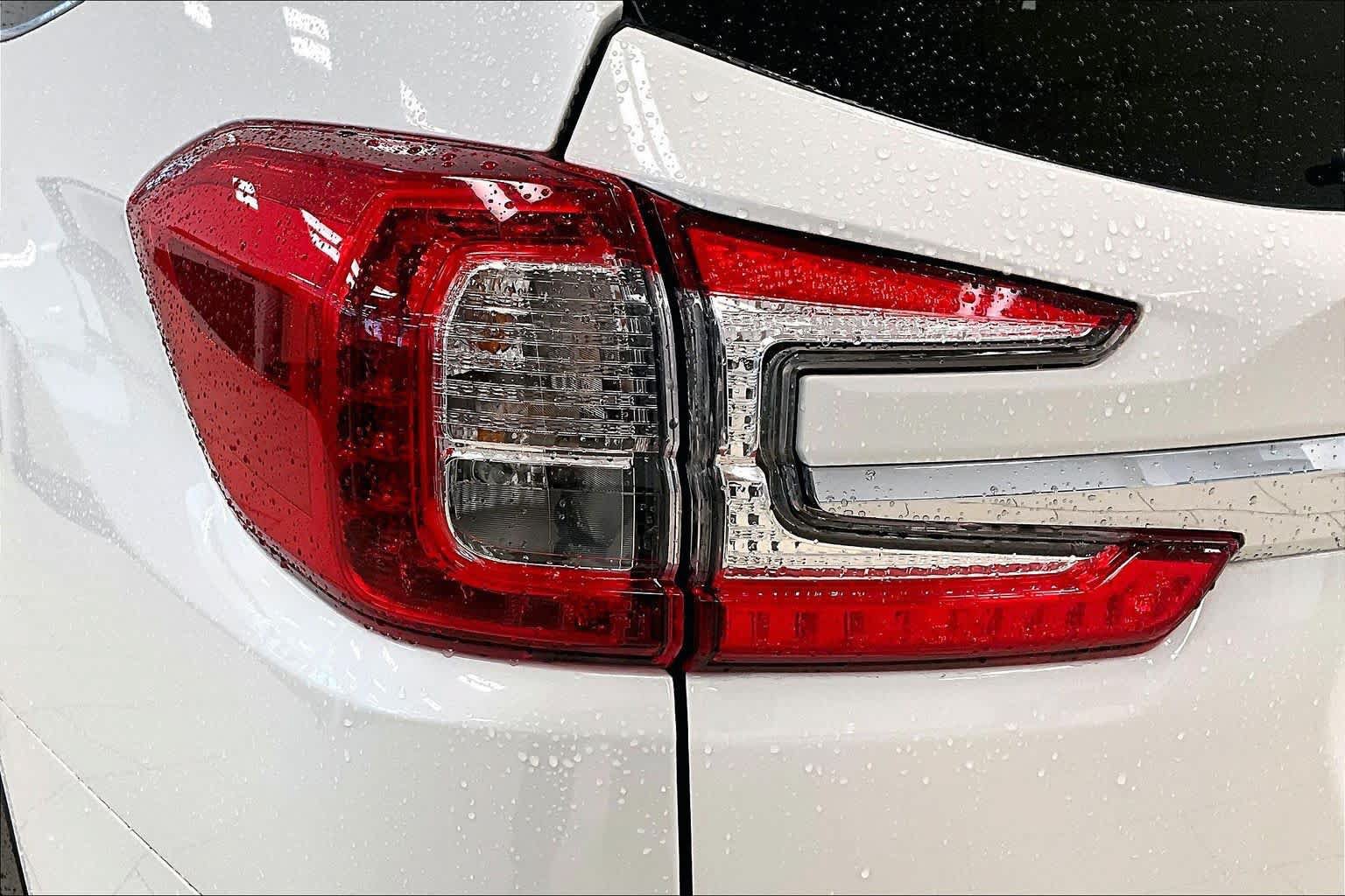 Used 2023 Subaru Ascent Touring AWD/4WD image 27