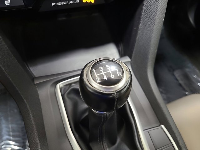 Used 2018 Honda Civic EX-T image 3