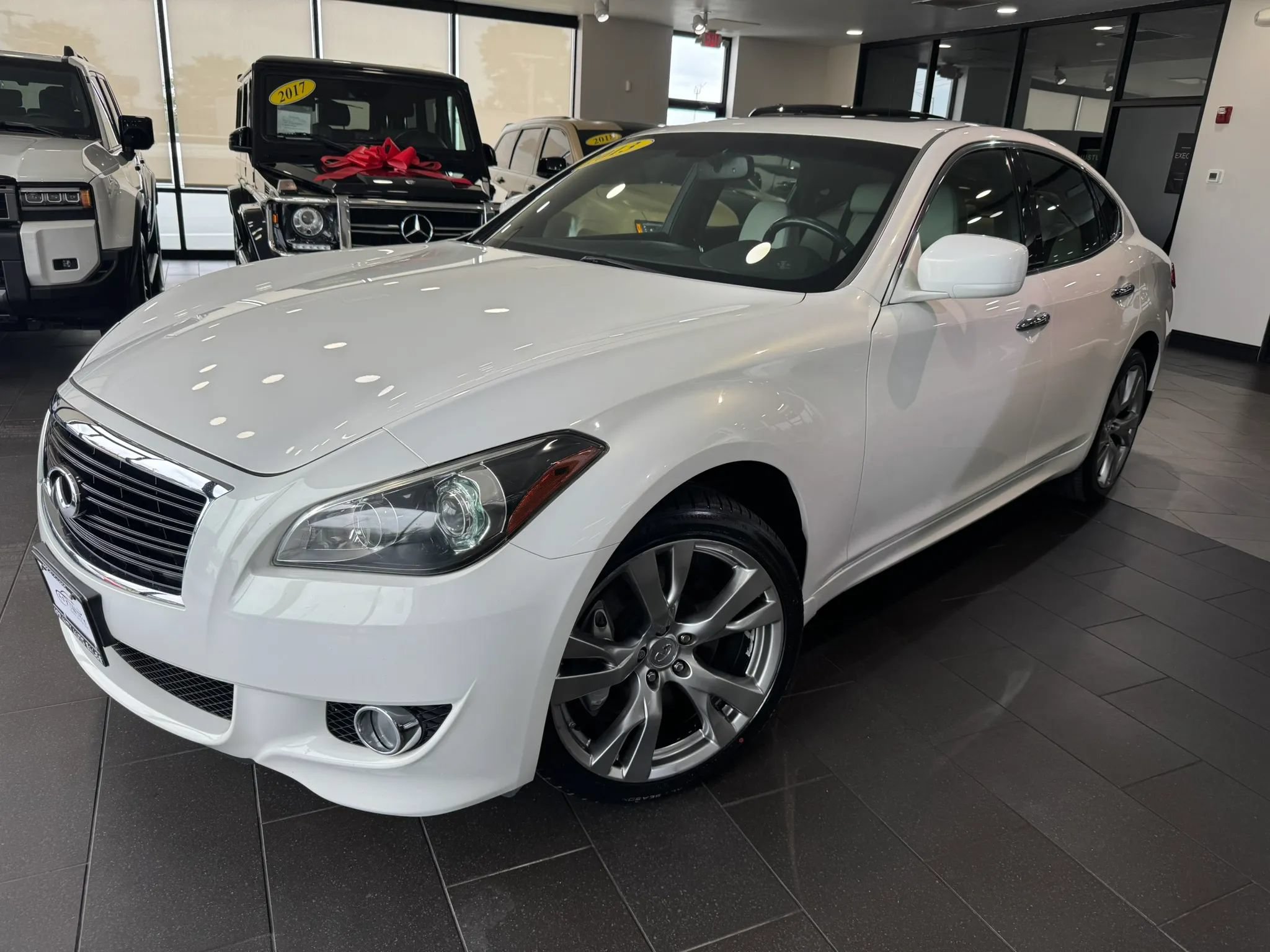 Used 2013 INFINITI M37 x w/ Premium Pkg