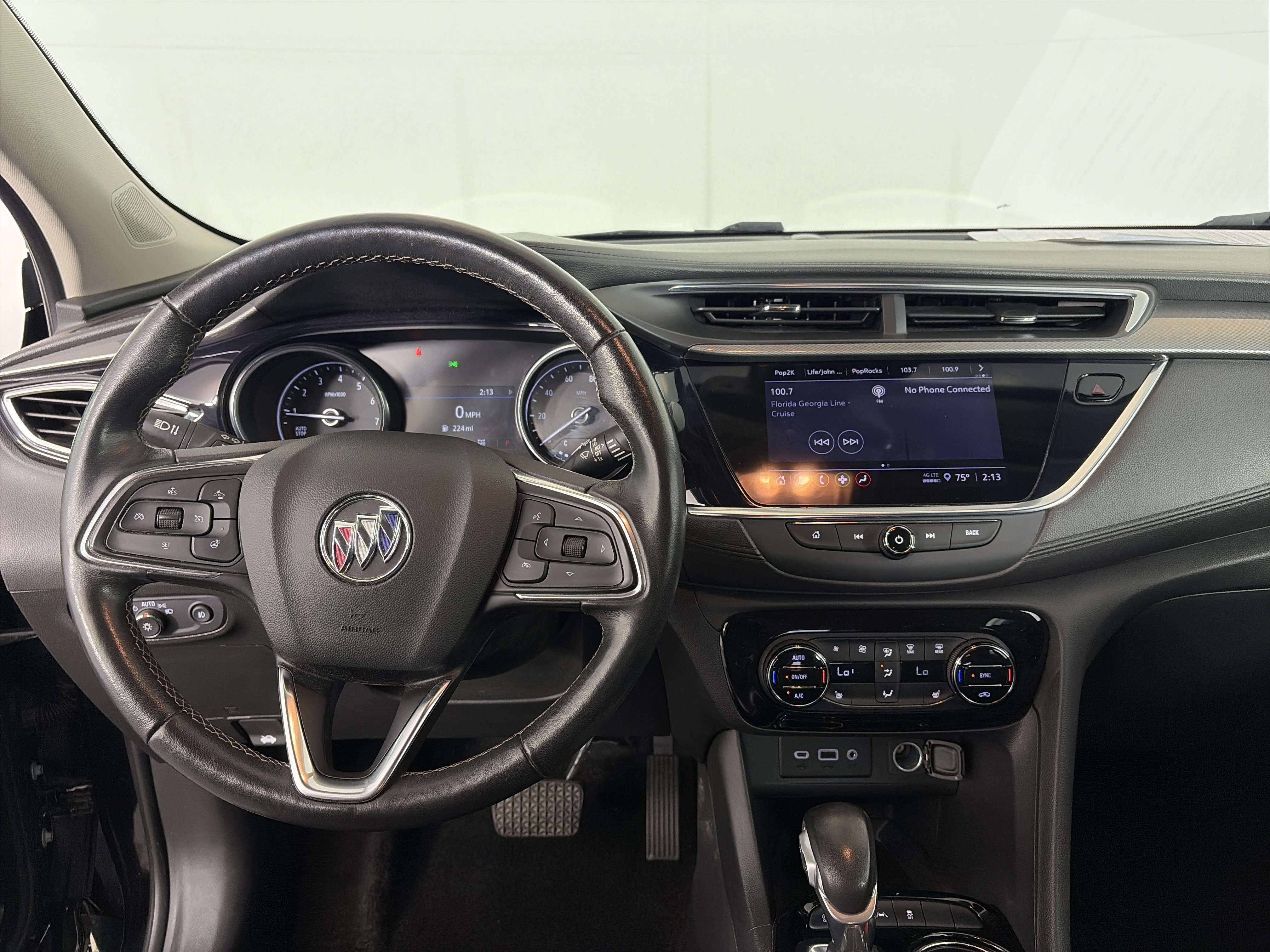 Used 2021 Buick Encore GX Essence w/ Sport Touring Package AWD/4WD image 3