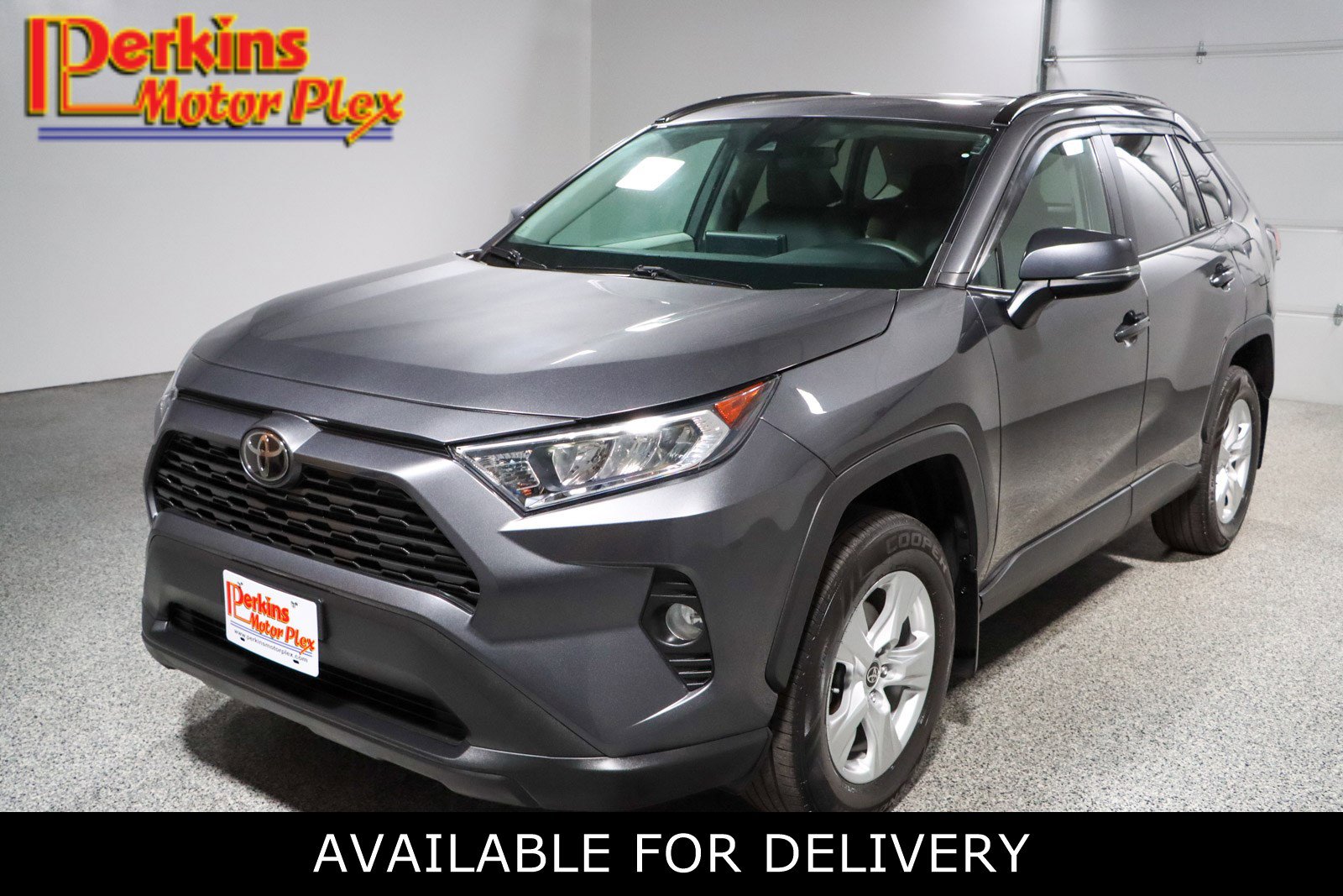 Used 2021 Toyota RAV4 XLE w/ Convenience Package AWD/4WD image 1