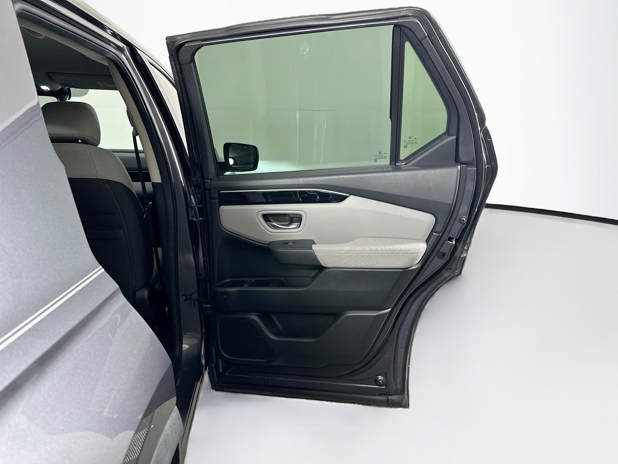 Used 2023 Honda Pilot LX image 29