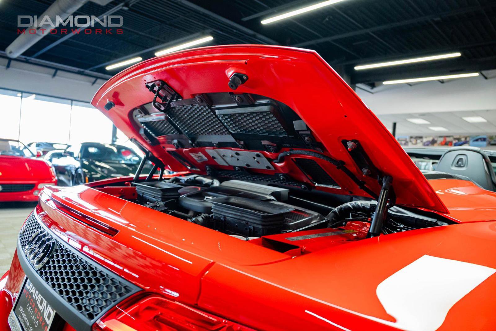 Used 2018 Audi R8 V10 w/ Carbon Exterior Package image 84