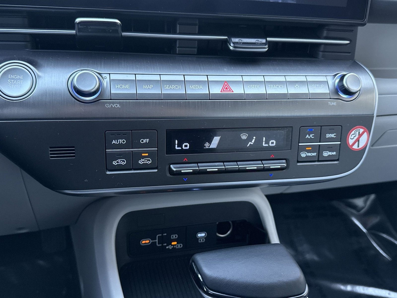 Certified 2025 Hyundai Kona SEL image 20