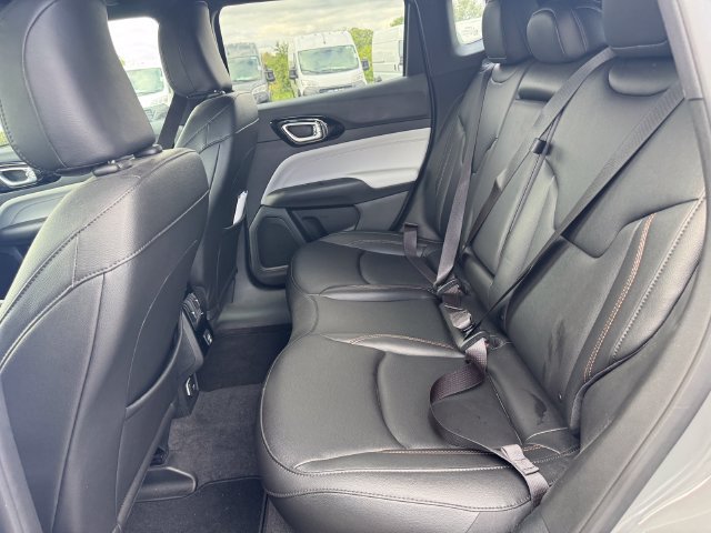 Certified 2024 Jeep Compass Limited AWD/4WD image 19