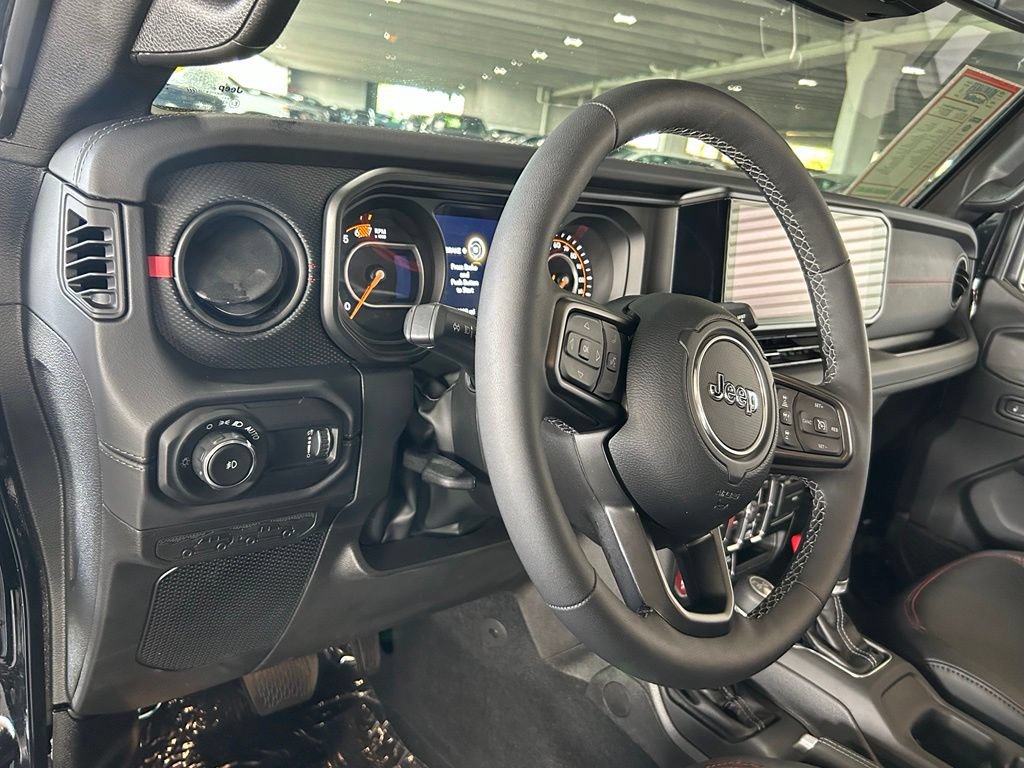 Used 2026 Jeep Wrangler Unlimited Rubicon AWD/4WD image 20